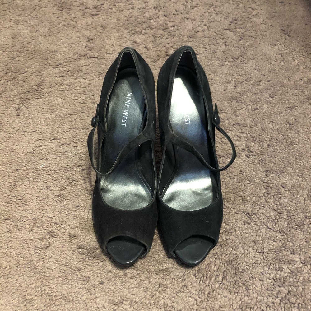 Nine West Black Suede Pumps